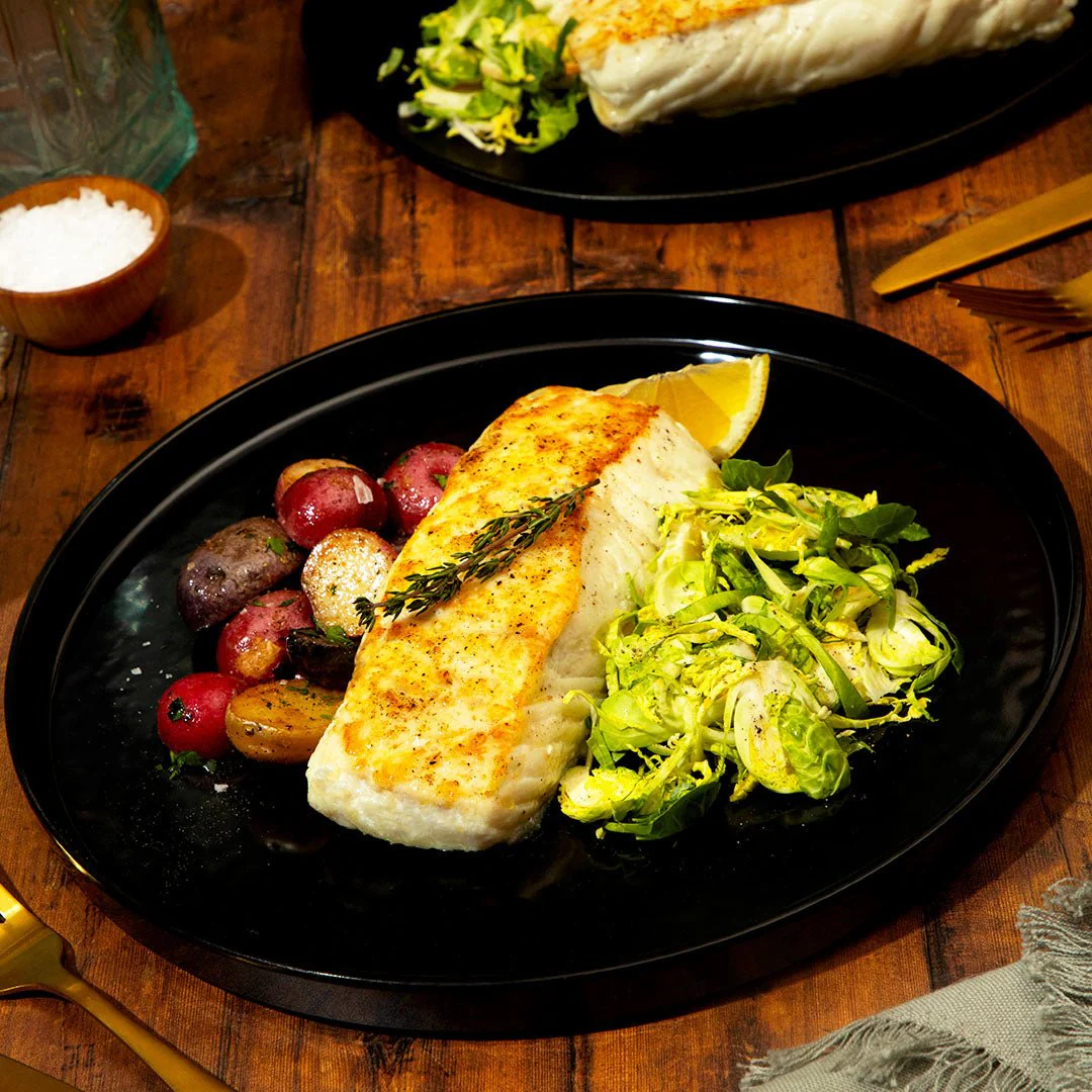 wild-caught-halibut-fillet-north-atlantic-16-18-oz-386219.webp